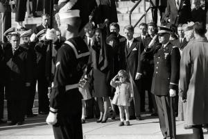 The-picture-of-the-funeral-JFK-Jr-salutes-his-fathers-casket